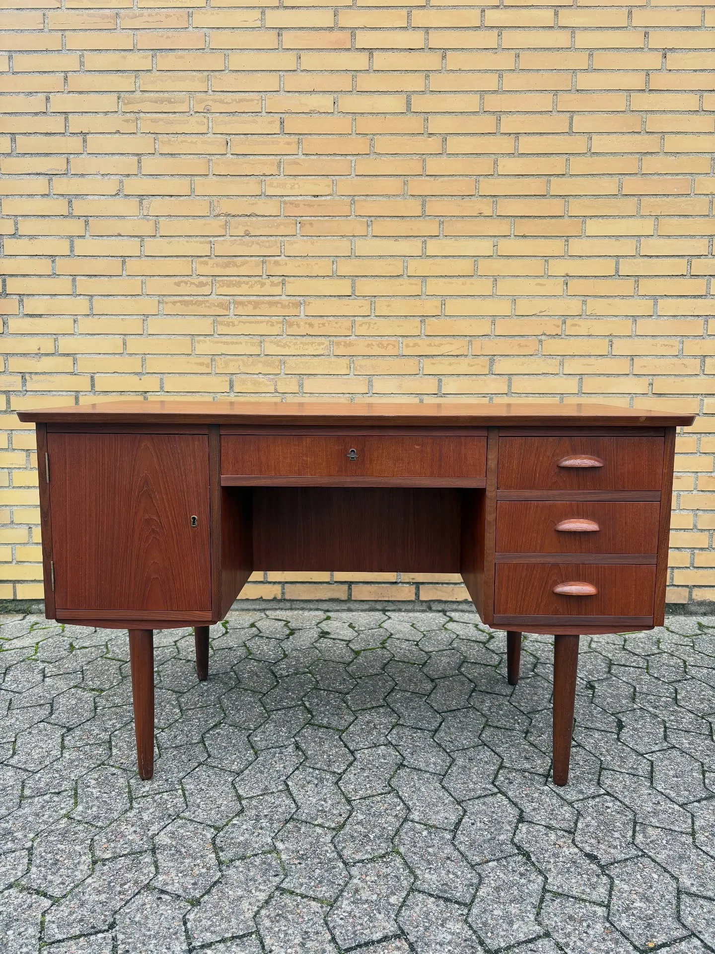 Instagram opslag fra teakretro