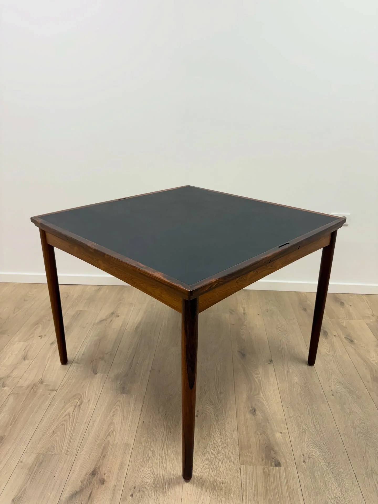 Instagram opslag fra teakretro