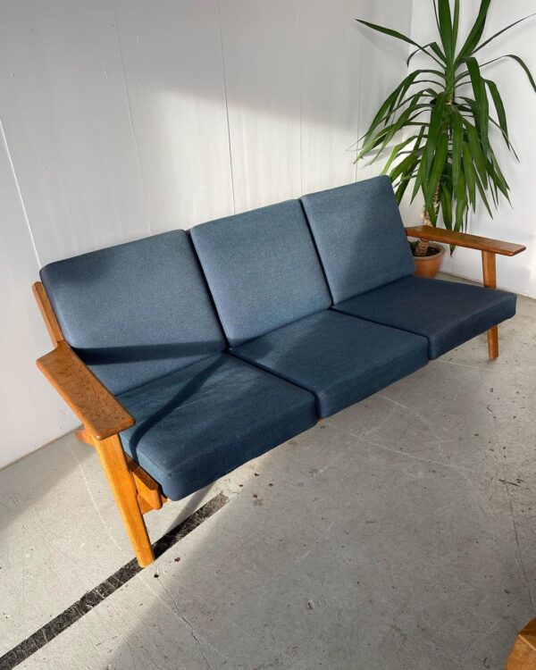 Wegner sofa i eg 290/3