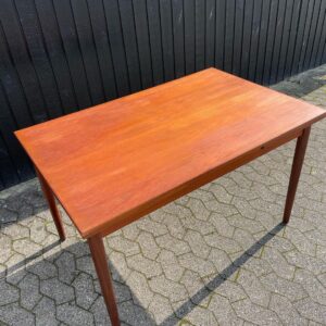 Teak spisebord