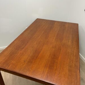 Teak spisebord