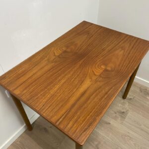 Teak skrivebord