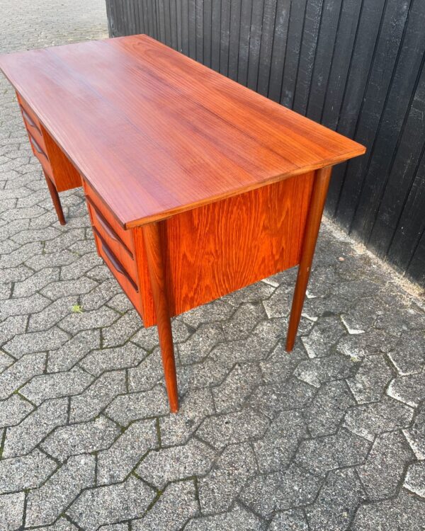 Teak skrivebord Dansk 60’erne