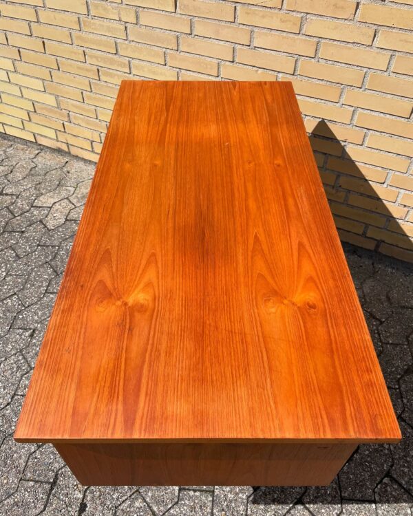 Teak skrivebord