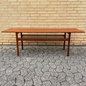 Teak sofabord Flot dansk 60’er sofabord, underhylde, fine detaljer